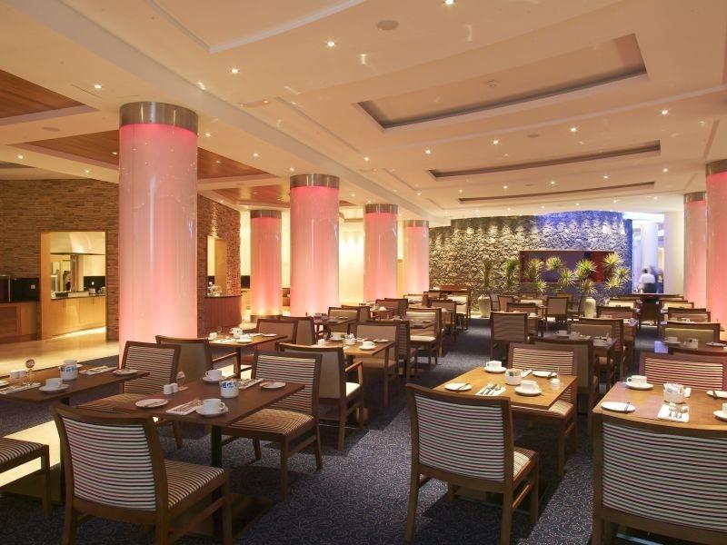 فونشال فندق منتجع إل تي آي بيستانا جراند أوشن المطعم الصورة